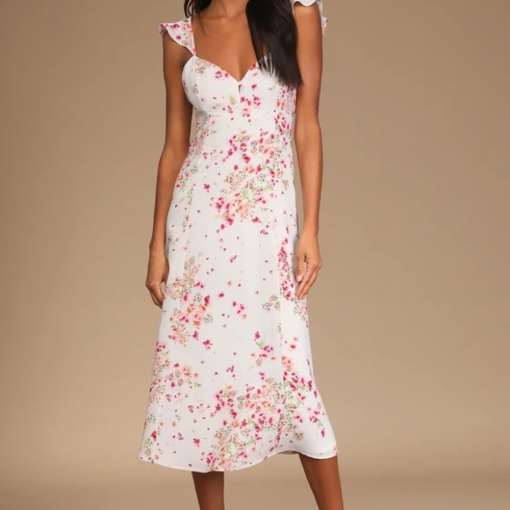 NWT Lulu’s white floral dress